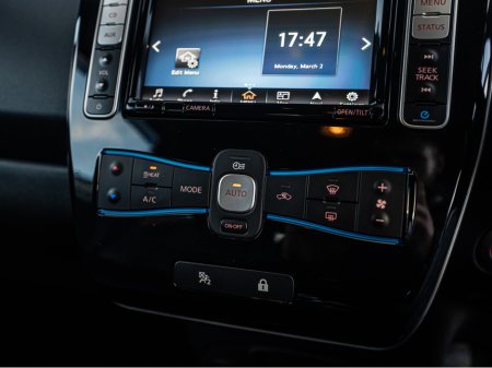 2016 Nissan Leaf - thumbnail 28