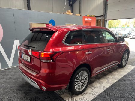2019 Mitsubishi Outlander - thumbnail 2