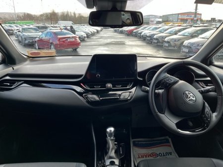 2022 Toyota C-HR - thumbnail 8