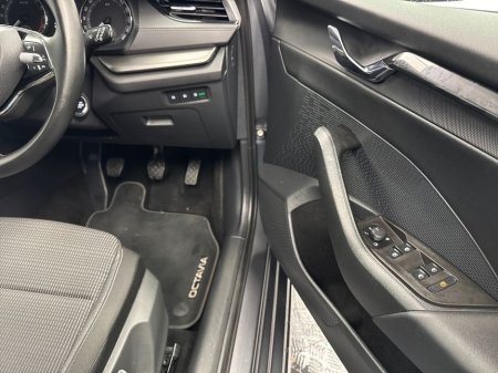 2023 Skoda Octavia 2.0TDI AMB *JUST IN* €85 P/W €27,995 thumbnail