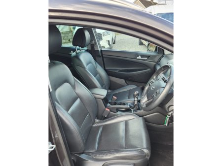 2016 Hyundai Tucson 1.7 D Executive thumbnail