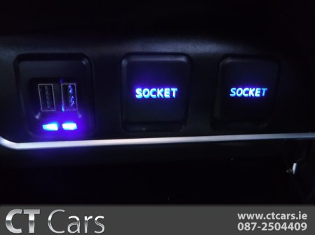 2018 Toyota C-HR - thumbnail 21