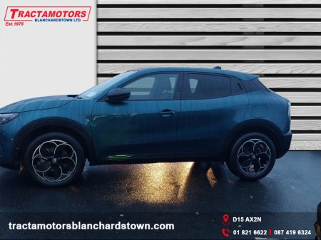 2025 Alfa Romeo Junior IBRIDA 1.2 136BHP MHEV 5 €35,999 thumbnail