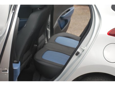 2018 Hyundai i10 - thumbnail 8