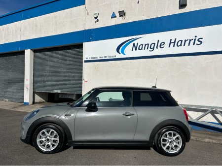 2018 MINI Hatch COOPER. FINANCE AVAILABLE. TRADE IN WELCOME. www.nangleharris.ie. ALL CARS CHECKED WITH MOTORCHECK.IE CALL 01 5620011 €12,900