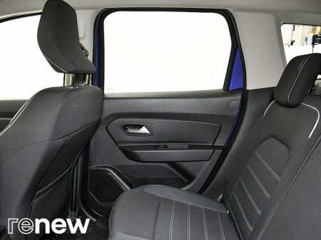 2021 Dacia Duster Prestige Blue dCi 115 6 Dfull €19,900 thumbnail