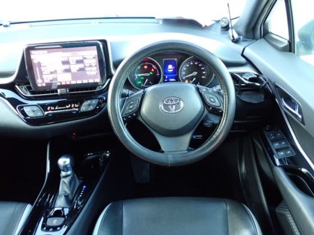 2019 Toyota C-HR - thumbnail 13