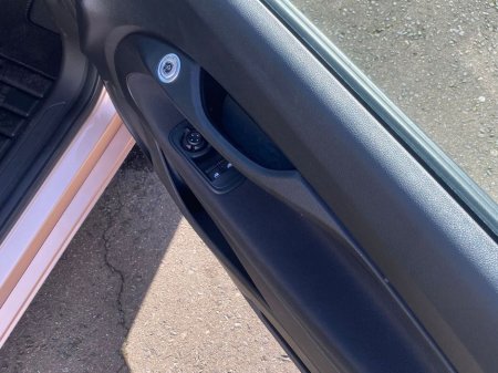 2025 Fiat 500e - thumbnail 13