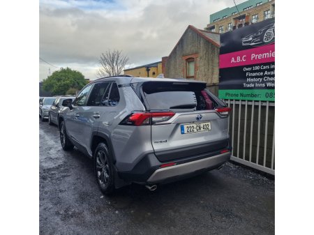 2022 Toyota Rav4 2.5 Hybrid Sol 2WD €31,950 thumbnail