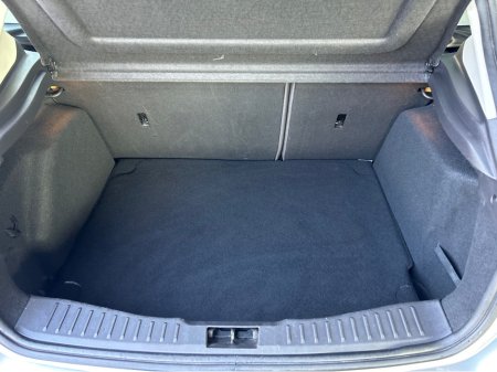 2014 Ford Focus TITANIUM 1.6 TDCI 115PS 4 2014MY €10,950 thumbnail