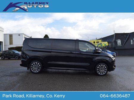 2026 Ford Tourneo Custom 2026 PHEV Tourneo Custom Limited 2.5 Auto thumbnail