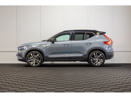 2020 Volvo XC40 - thumbnail 3