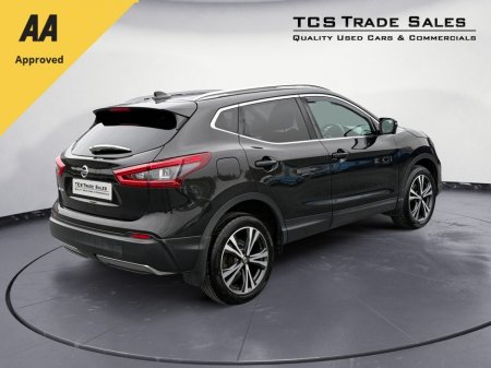 2018 Nissan Qashqai - thumbnail 3