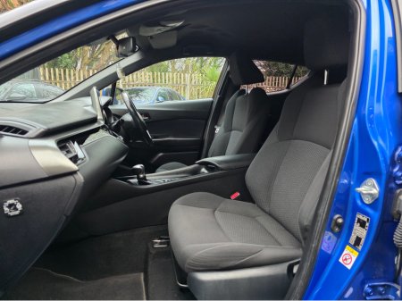 2018 Toyota C-HR LUNA HYRBID AUTO. HUGE SPEC. FINANCE ARRANGED. SIMI. AA APPROVED. €18,950 thumbnail