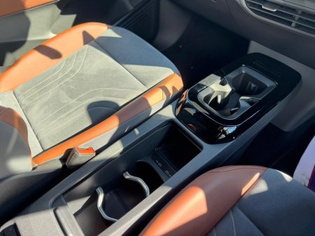 2021 Volkswagen ID.4 - thumbnail 25