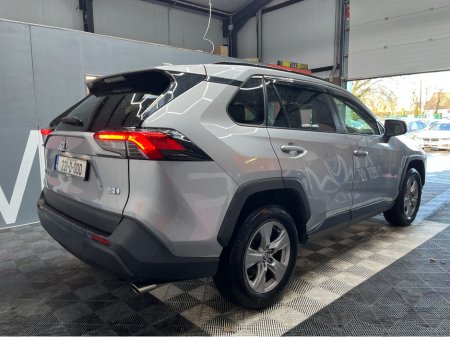 2022 Toyota Rav4 2022 TOYOTA RAV4 HYBRID X 2.5 AUTOMATIC / CRUISE CONTROL / REVERSE CAMERA thumbnail