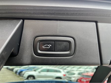 2019 Volvo V90 - thumbnail 9