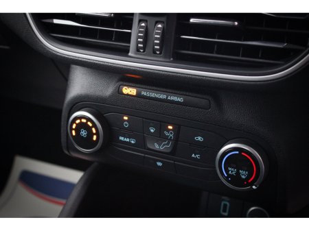 2019 Ford Focus 1.5 TDCi 120PS Zetec €14,995 thumbnail