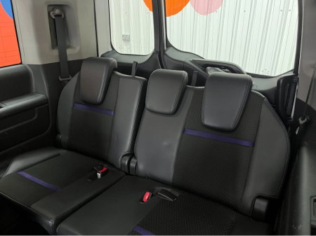 2020 Honda Stepwagon - thumbnail 16