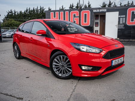 2017 Ford Focus - thumbnail 5