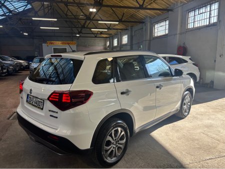 2023 Suzuki Vitara - thumbnail 7