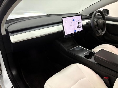 2022 Tesla Model 3 STANDARD RANGE WHITE INTERIOR €24,950 thumbnail