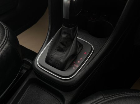 2016 Volkswagen Polo (162 REG ) LEATHER CUSTOM SEATS / LOW ROAD TAX / SIMI DEALER €11,950 thumbnail