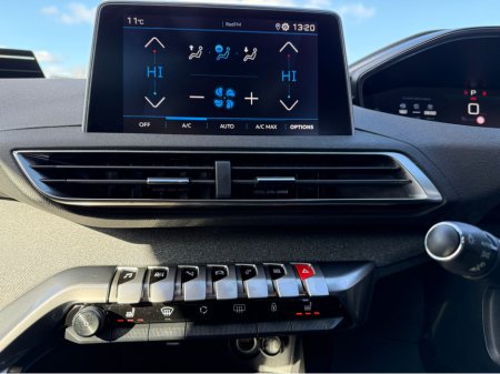 2020 Peugeot 3008 - thumbnail 15