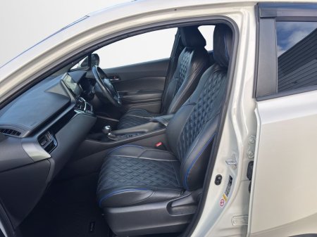 2017 Toyota C-HR “Stylish. Hybrid. Automatic.” €18,888 thumbnail