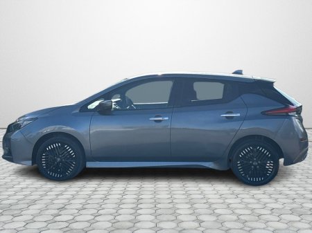 2023 Nissan Leaf - thumbnail 5
