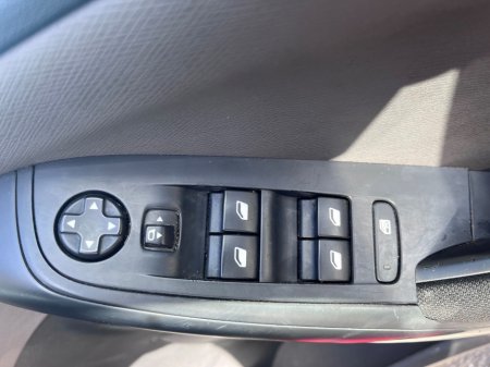 2014 Citroen C4 Picasso - thumbnail 7