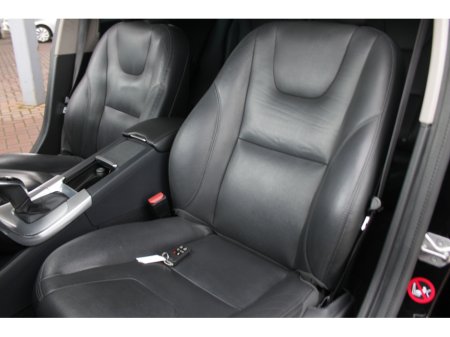 2016 Volvo V60 CROSS COUNTRY 2.0D4 180BHP  CROSS COUNTRY EDITION 5DR ESTATE AUTOMATIC // STUNNING CAR WITH ONLY 152, 000 KMS // BUY WITH CONFIDENCE AA AND SIMI APPROVED DEALER 2025 // FINANCE ARRANGED // ALL TRADE INS WELCOME // €15,950 thumbnail