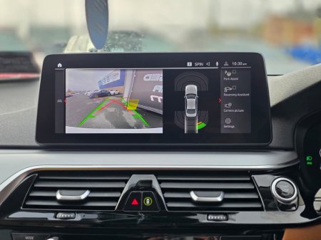 2021 BMW 5 Series - thumbnail 10