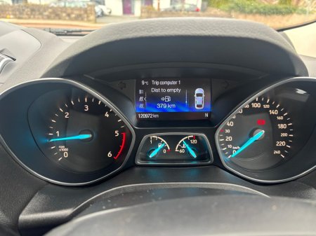 2017 Ford Kuga - thumbnail 2