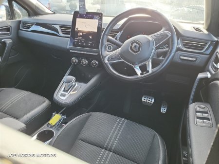 2023 Renault Captur E-TECH ENGINEERED 1.6i HRV AUTO 145HP €27,950 thumbnail