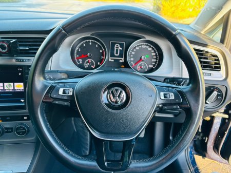 2016 Volkswagen Golf  €12,950 thumbnail