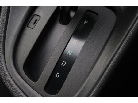 2021 Toyota Yaris - thumbnail 16