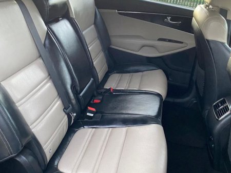 2019 Kia Sorento 7 Seater 2.2D Premium Spec IMMACULATE CONDITION* Privacy Glass, Rear Spoiler, Sat Nav, Heated Seats, Electric Seats, Cruise Control, Electric Windows, €27,900 thumbnail