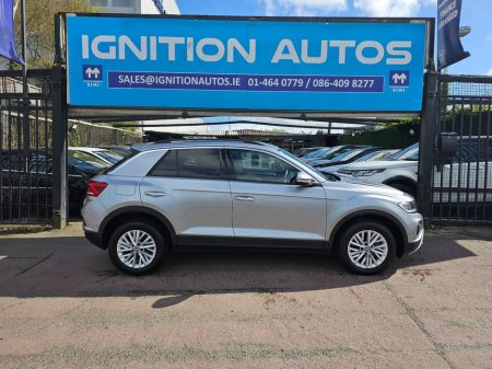 2023 Volkswagen T-Roc - photo 2