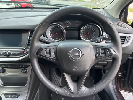 2017 Opel Astra SC 1.0T 105PS S/S 5DR €12,950 thumbnail