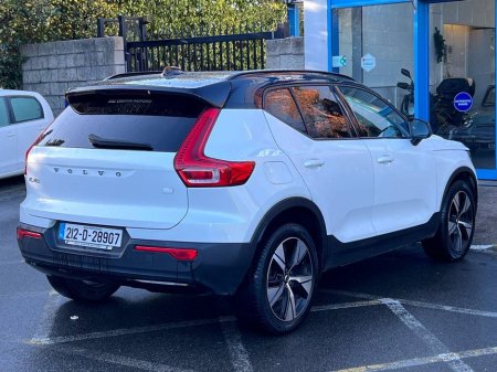2021 Volvo XC40 R-DESIGN T4 1.5 RECHARGE PHEV // TILT & SLIDE PAN ROOF // 19" R-DESIGN ALLOYS // FULL SERVICE HISTORY €25,950 thumbnail