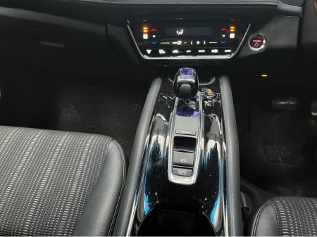 2017 Honda Vezel €17950! 2017 HONDA VEZEL HYBRID Z SENSING 1.5 AUTOMATIC / CRUISE CONTROL / REVERSE CAMERA / HEATED SEATS / PADDLE SHIFTERS €17,950 thumbnail