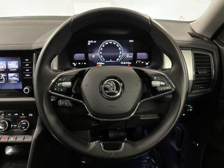 2023 Skoda Kodiaq Ambition 7 Seats DSG 2.0TDI 150BHP - Reversing Camera - Climate Control - Heated Seats - Cruise Control - Apple CarPlay/Android Auto thumbnail
