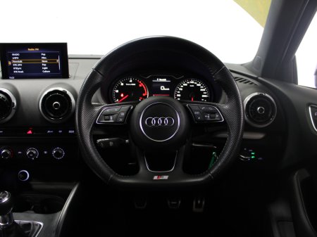2018 Audi A3 - thumbnail 17