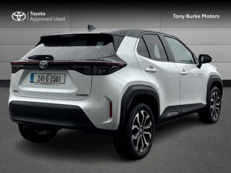 2024 Toyota Yaris Cross - photo 2