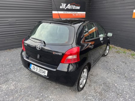 2006 Toyota Yaris - thumbnail 4