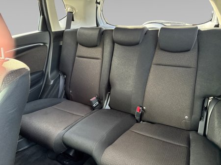 2016 Honda Fit - thumbnail 13