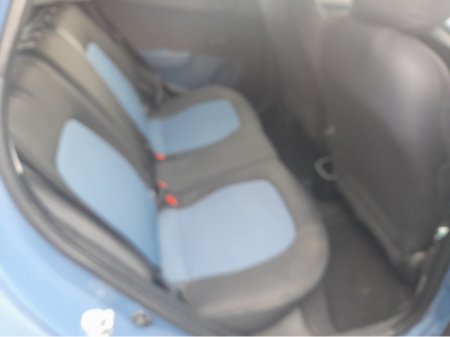 2018 Hyundai i10 - thumbnail 9