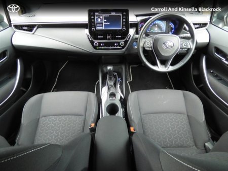 2020 Toyota Corolla Hybrid Luna HB €21,950 thumbnail