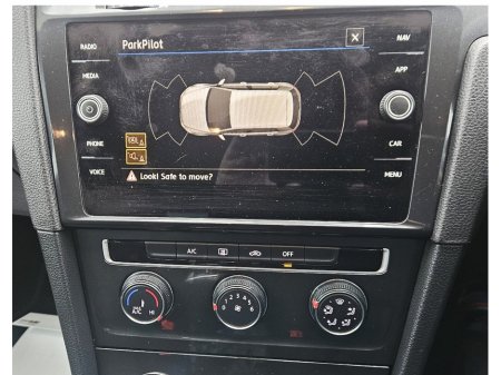 2018 Volkswagen Golf - thumbnail 4